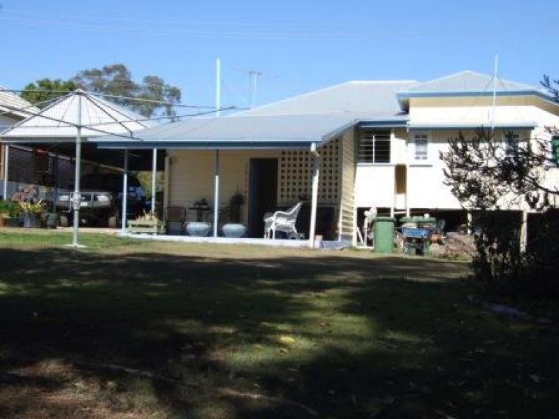 54 Mary Street, Blackstone QLD 4304