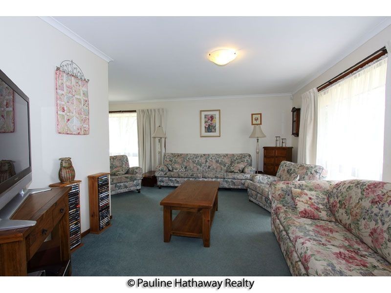 2 Langi Court, Karana Downs QLD 4306