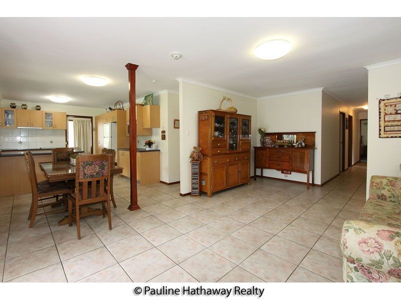 2 Langi Court, Karana Downs QLD 4306