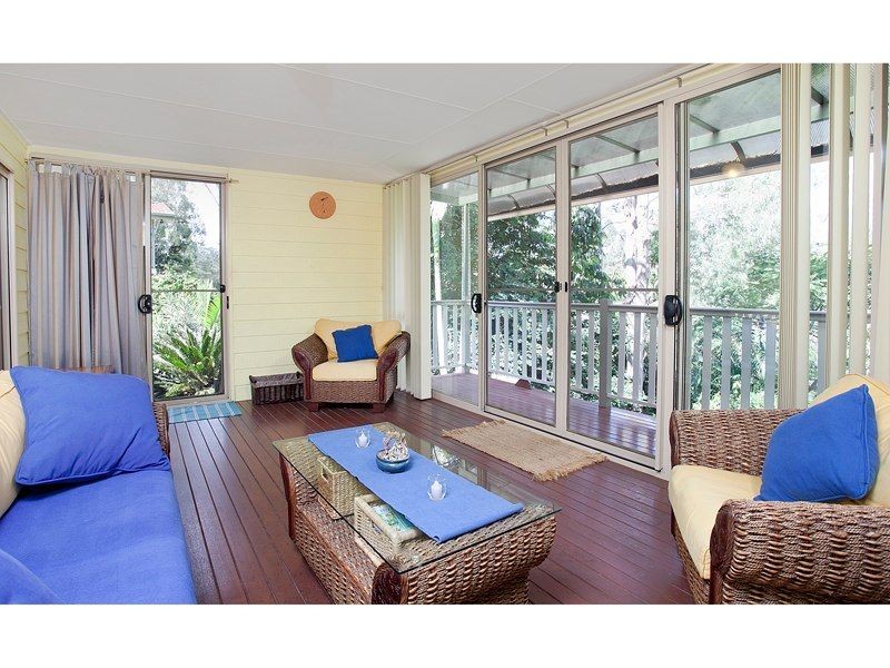27 Nalya Crescent, Karana Downs QLD 4306