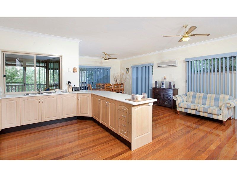 27 Nalya Crescent, Karana Downs QLD 4306