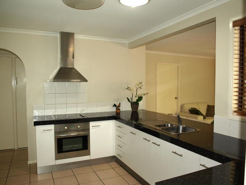 8 Kooralla Court, Karana Downs QLD 4306