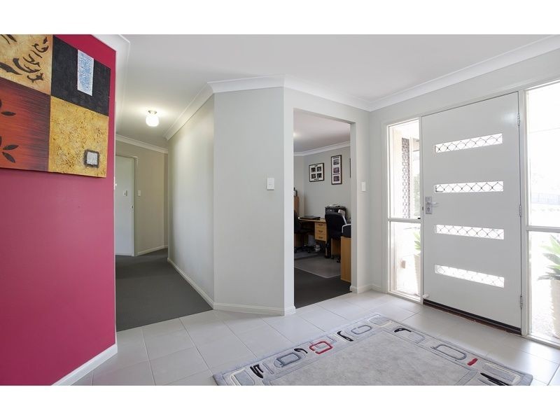 29 Jeff Collins Circuit, Bellbird Park QLD 4300