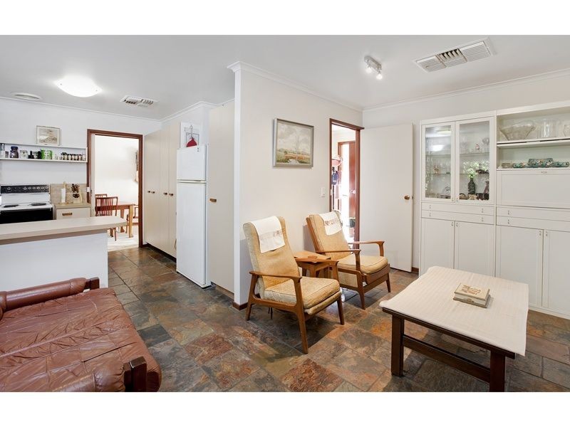 17 Illawong Way, Karana Downs QLD 4306