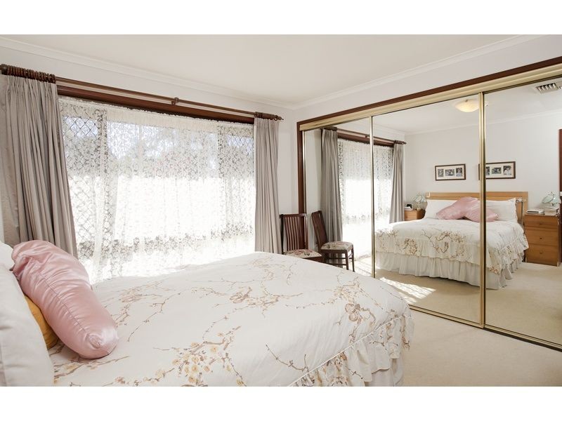 17 Illawong Way, Karana Downs QLD 4306