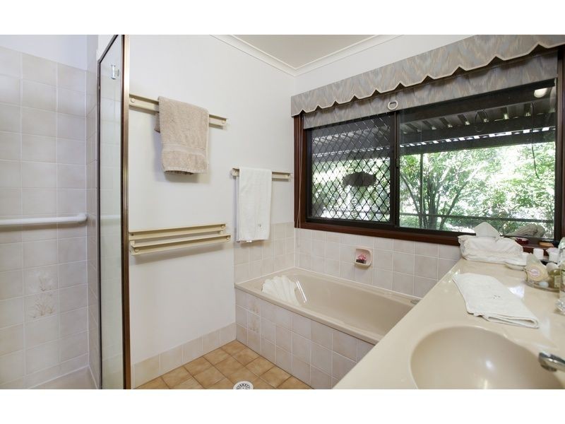 17 Illawong Way, Karana Downs QLD 4306