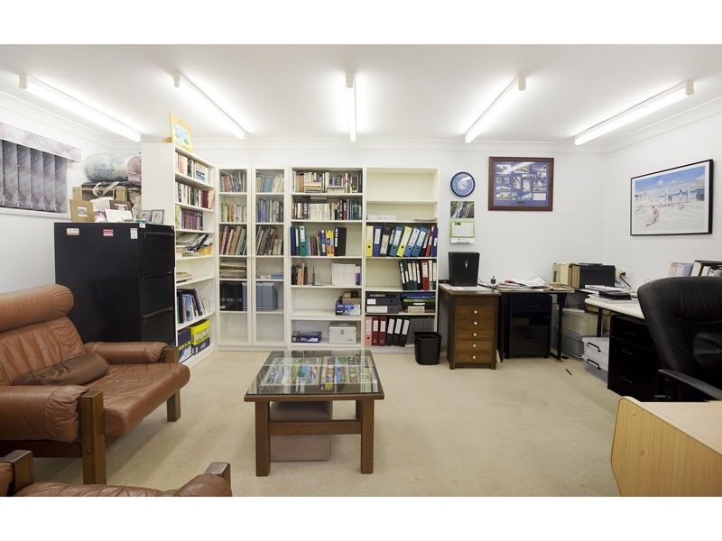 17 Illawong Way, Karana Downs QLD 4306