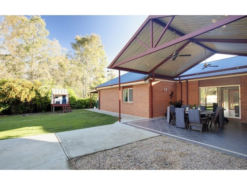 30 Craigerne Court, Chuwar QLD 4306