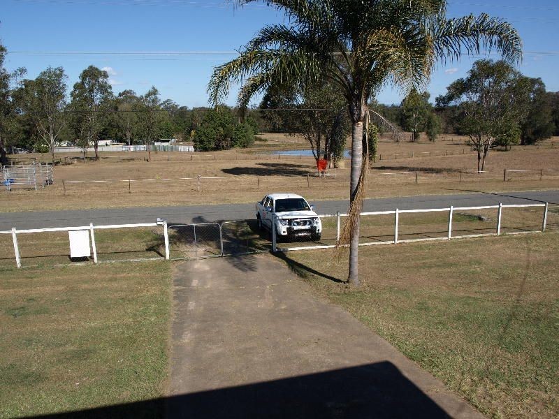 11 Wisteria Street, Walloon QLD 4306