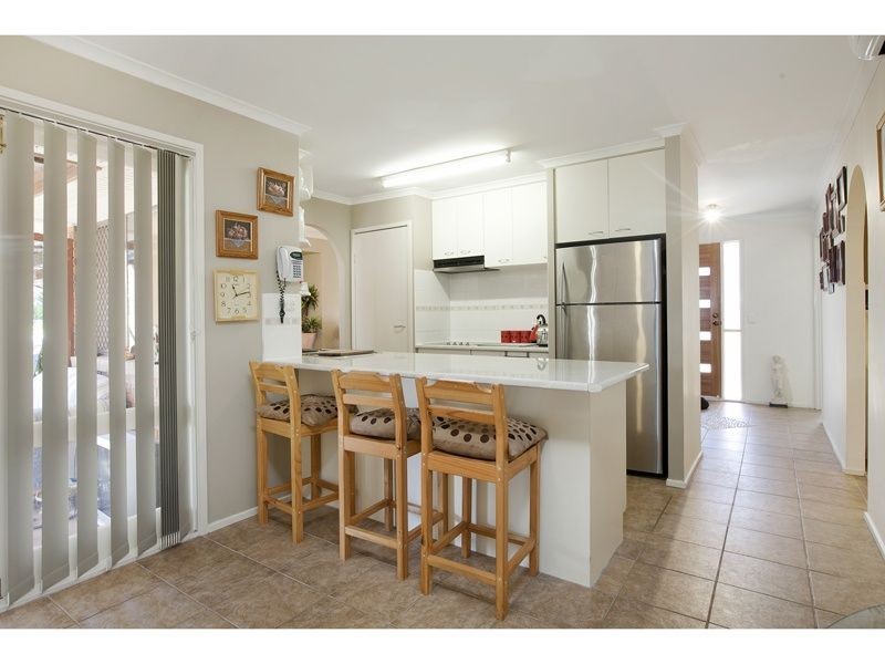 14 Leuneah Lane, Karana Downs QLD 4306