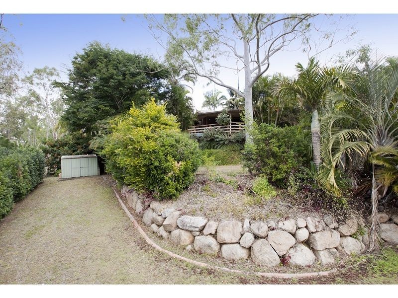11 Tanderra Way, Karana Downs QLD 4306