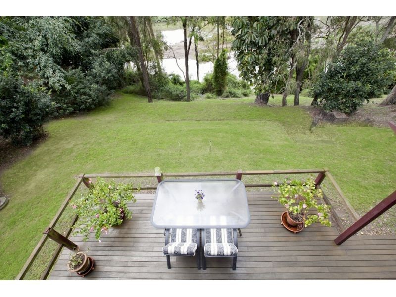 76 Leichhardt Crescent, Barellan Point QLD 4306