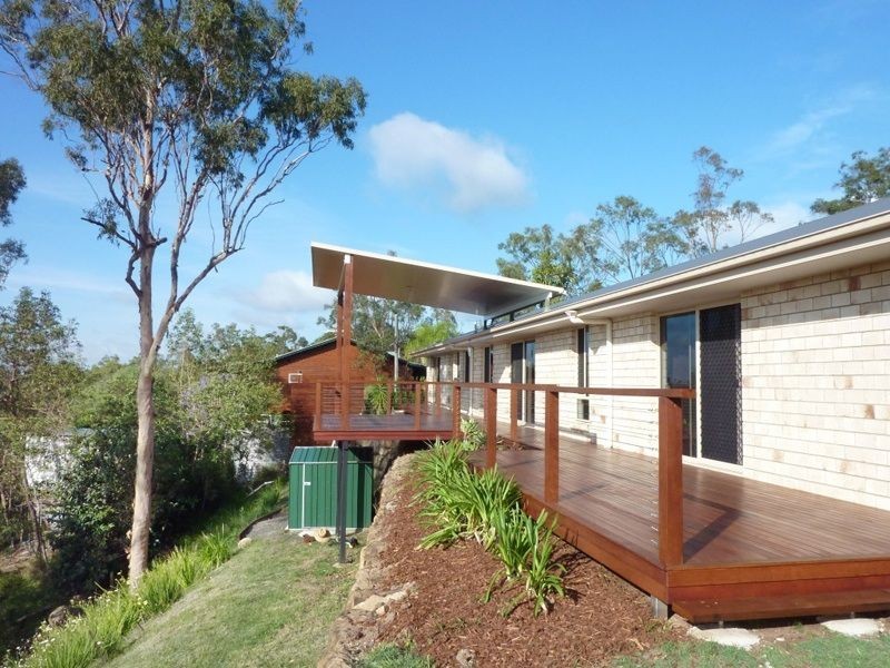 216 Blackwall Road, Chuwar QLD 4306