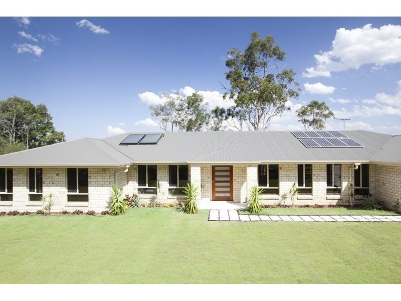 216 Blackwall Road, Chuwar QLD 4306