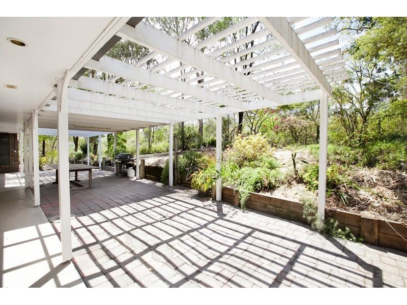 8 Illoura Grove, Karana Downs QLD 4306