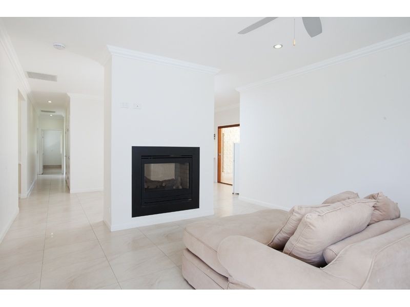 65 Lyndon Way, Karalee QLD 4306