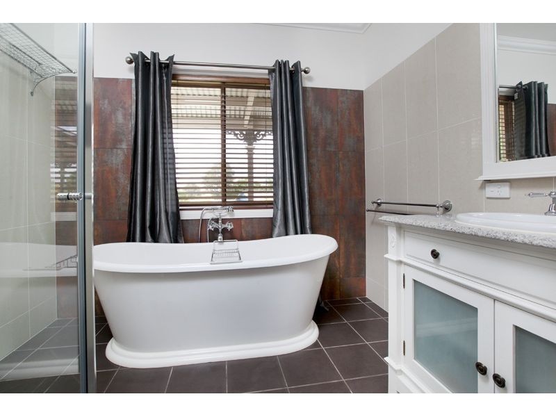 65 Lyndon Way, Karalee QLD 4306