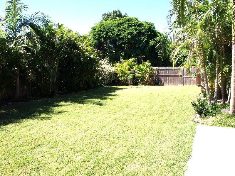 4/16 Leuneah Lane, Karana Downs QLD 4306