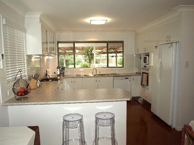 5 Stuart Court, Karalee QLD 4306