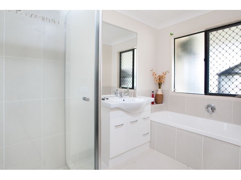 185 Allawah Road, Chuwar QLD 4306