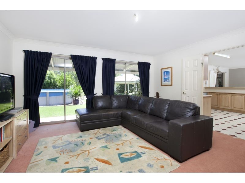 30 College Road, Karana Downs QLD 4306