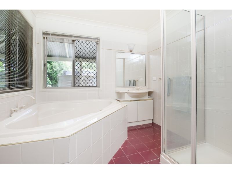 30 College Road, Karana Downs QLD 4306