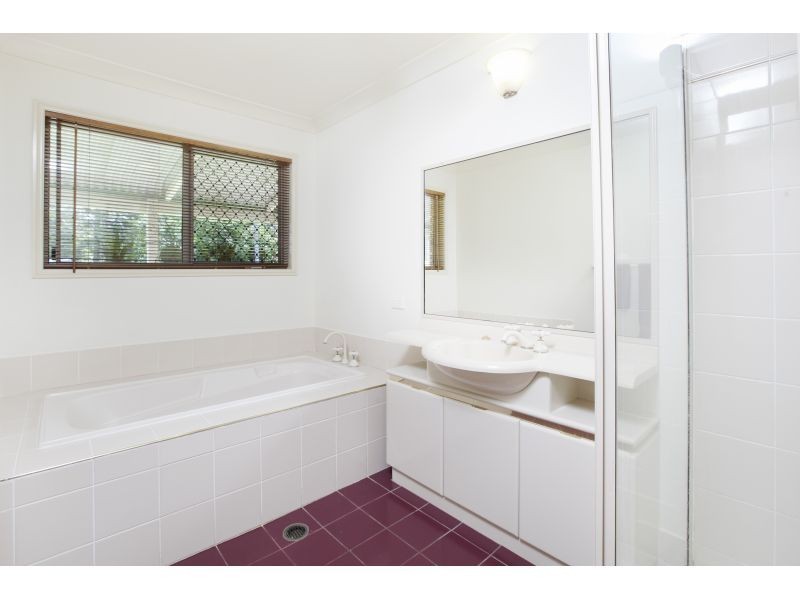 30 College Road, Karana Downs QLD 4306