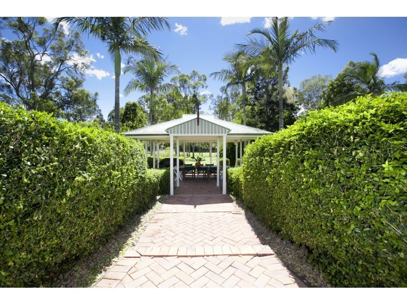 30 College Road, Karana Downs QLD 4306