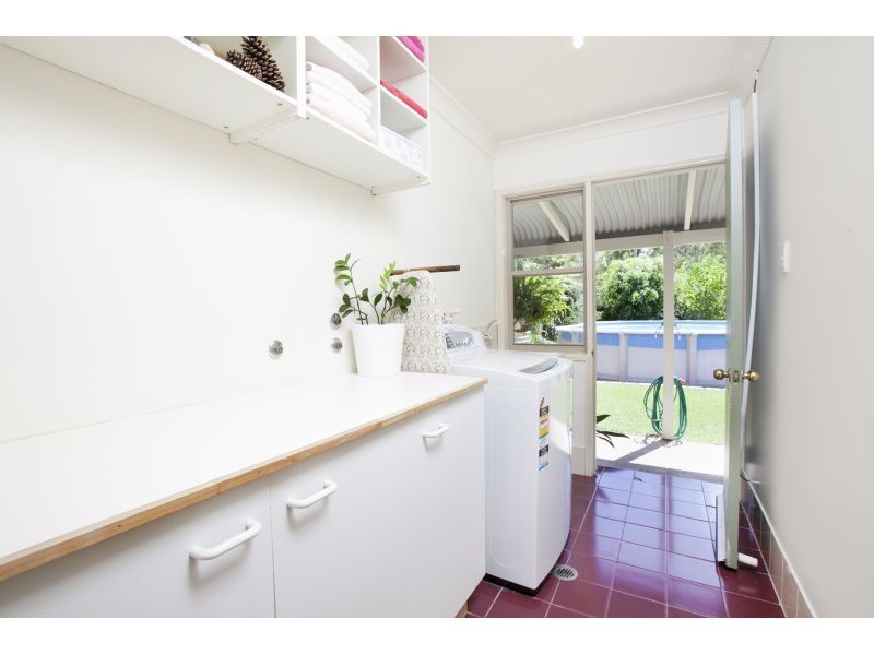 30 College Road, Karana Downs QLD 4306