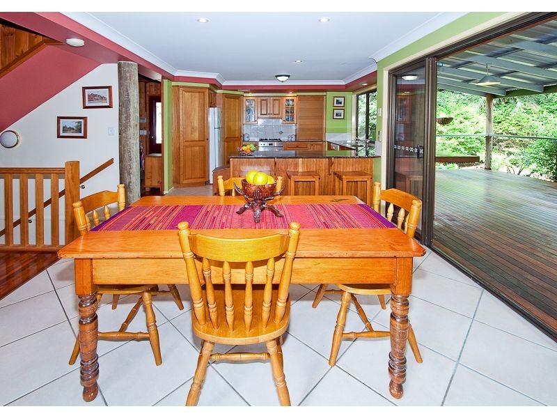 6 Wandoo Court, Karana Downs QLD 4306