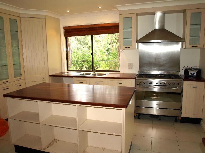 32 Langlands Street, Chuwar QLD 4306