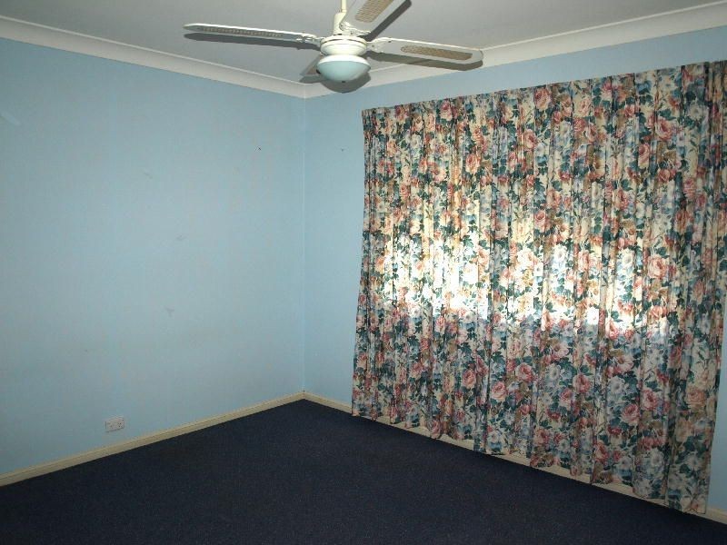 92 College Road, Karana Downs QLD 4306