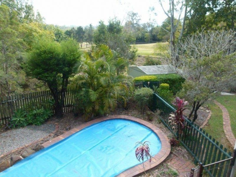 182 College Road, Karana Downs QLD 4306