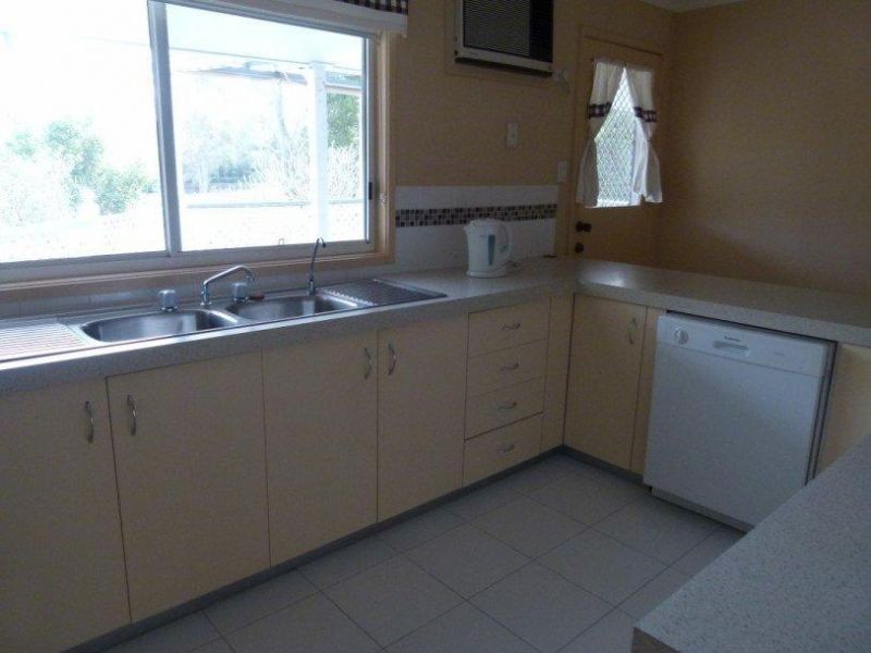 182 College Road, Karana Downs QLD 4306