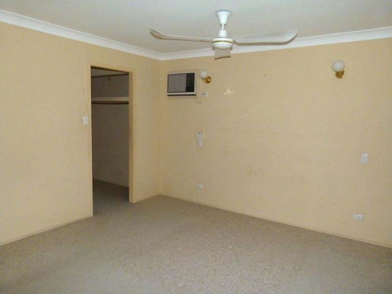 182 College Road, Karana Downs QLD 4306