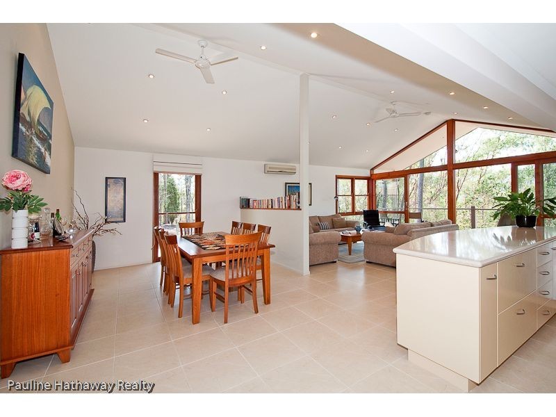 22 Mountain Vista Court, Mount Crosby QLD 4306