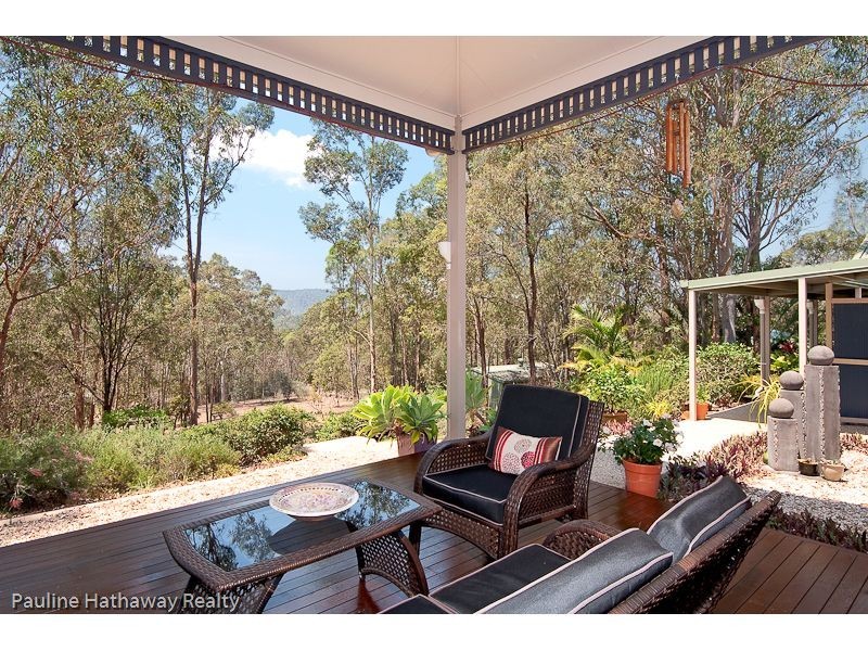 22 Mountain Vista Court, Mount Crosby QLD 4306