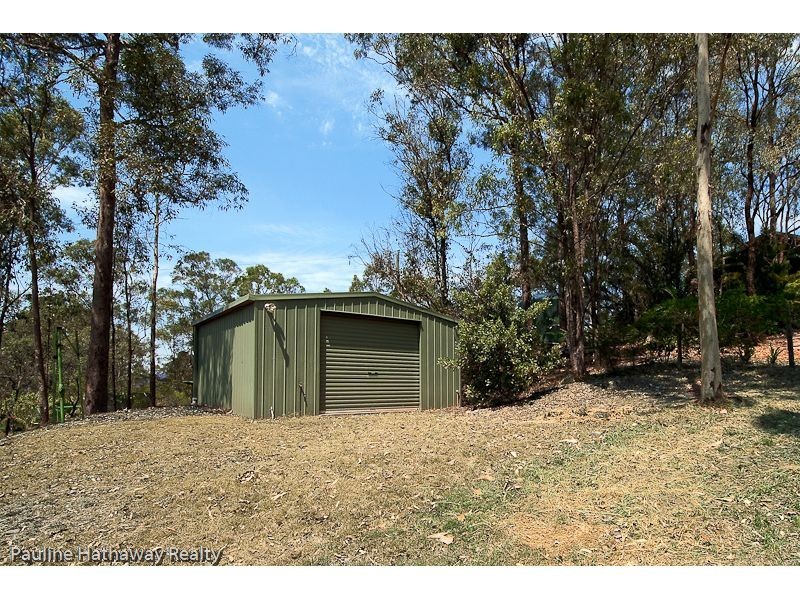 22 Mountain Vista Court, Mount Crosby QLD 4306