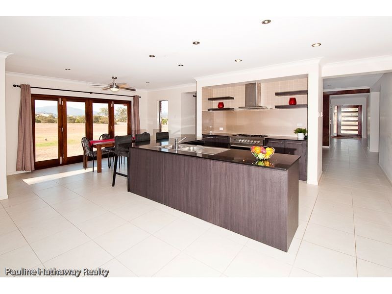 8 Waterfront Drive, Karalee QLD 4306