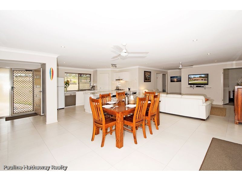 34 Chestnut Drive, Pine Mountain QLD 4306