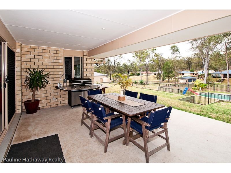 34 Chestnut Drive, Pine Mountain QLD 4306