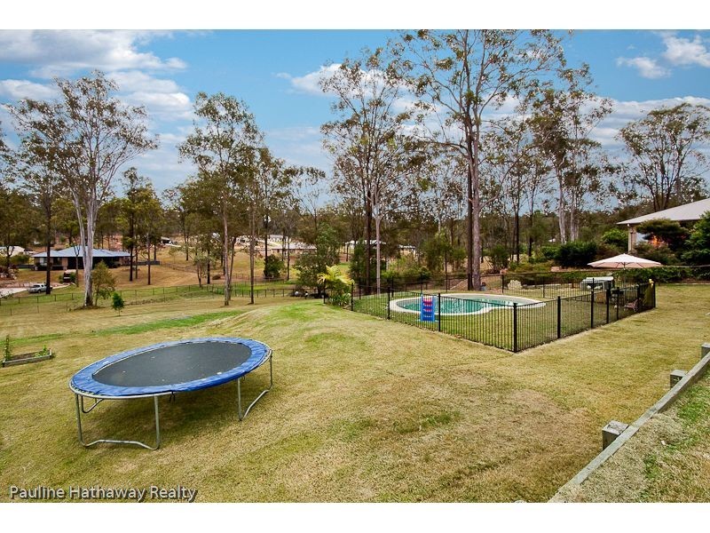 34 Chestnut Drive, Pine Mountain QLD 4306