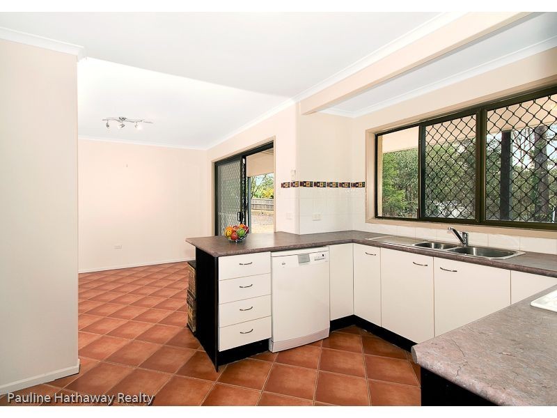 25 Langlands Street, Chuwar QLD 4306