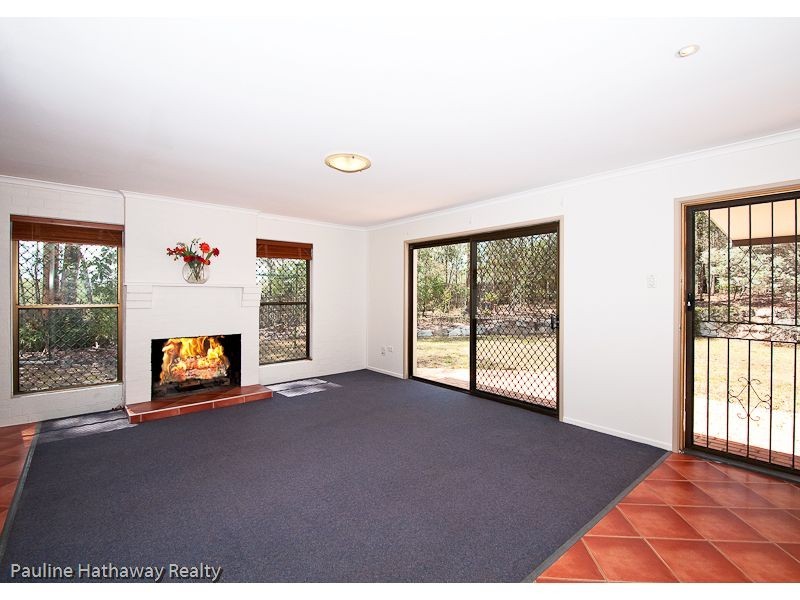 25 Langlands Street, Chuwar QLD 4306