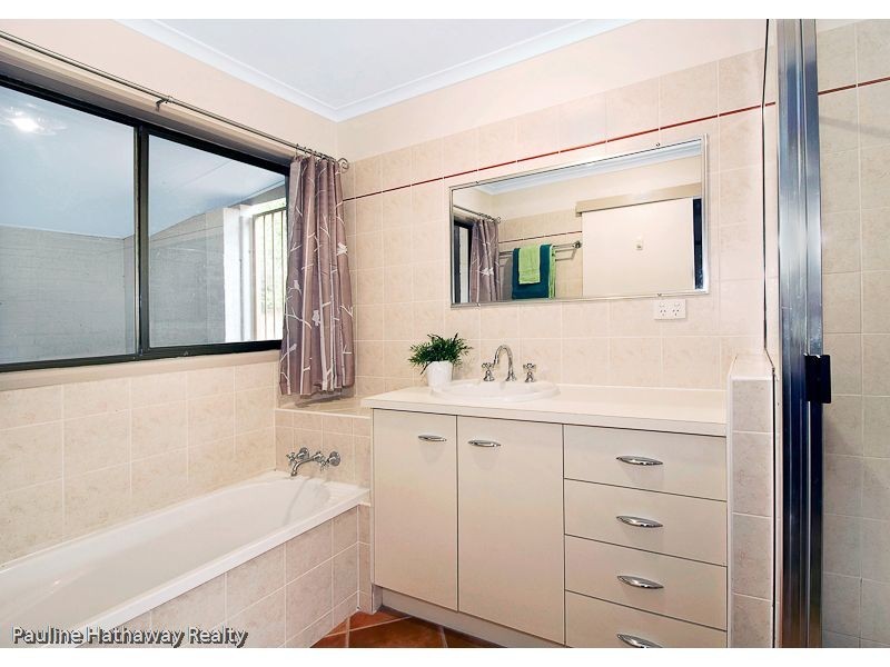 25 Langlands Street, Chuwar QLD 4306