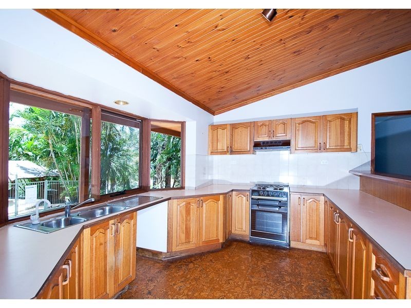 80 Leichhardt Crescent, Barellan Point QLD 4306
