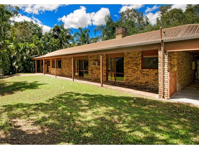 80 Leichhardt Crescent, Barellan Point QLD 4306
