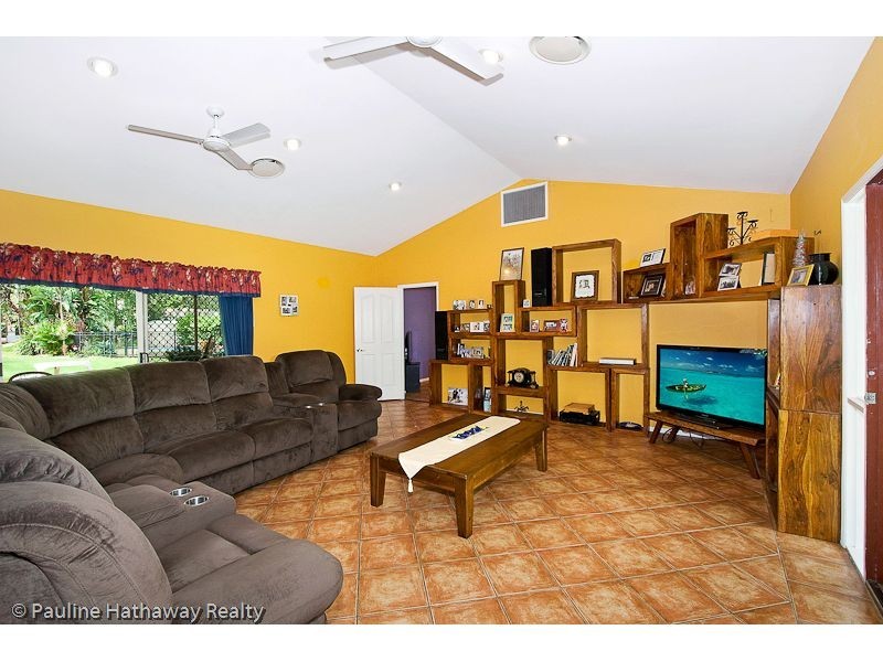 30 Craigerne Court, Chuwar QLD 4306