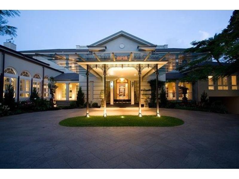 5 McMillan Court, Southport QLD 4215