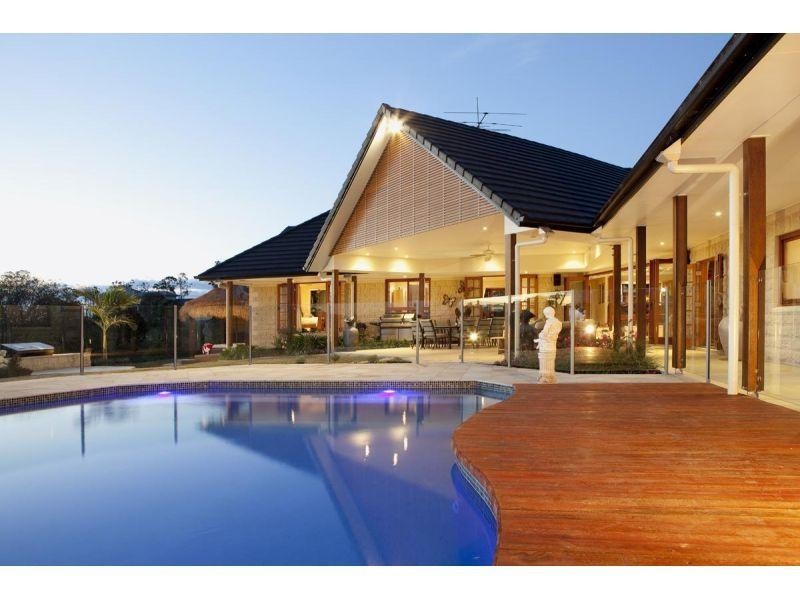 691 Clear Mountain Road, Clear Mountain QLD 4500